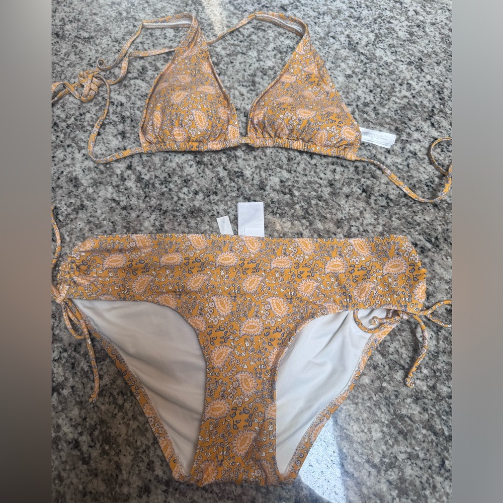 Gap bikini